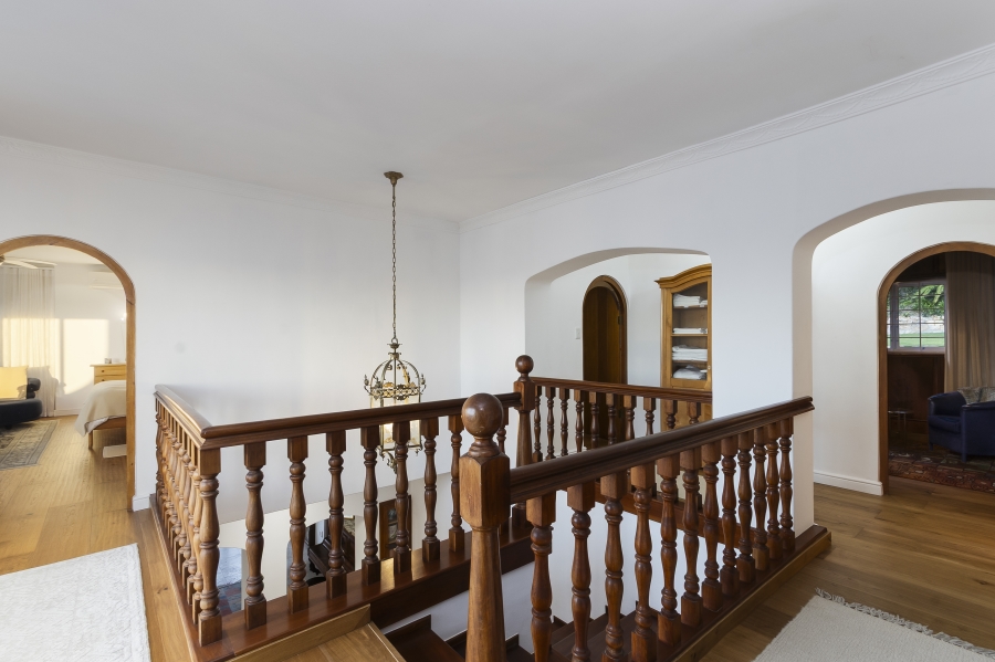 6 Bedroom Property for Sale in Gordons Bay Village Western Cape